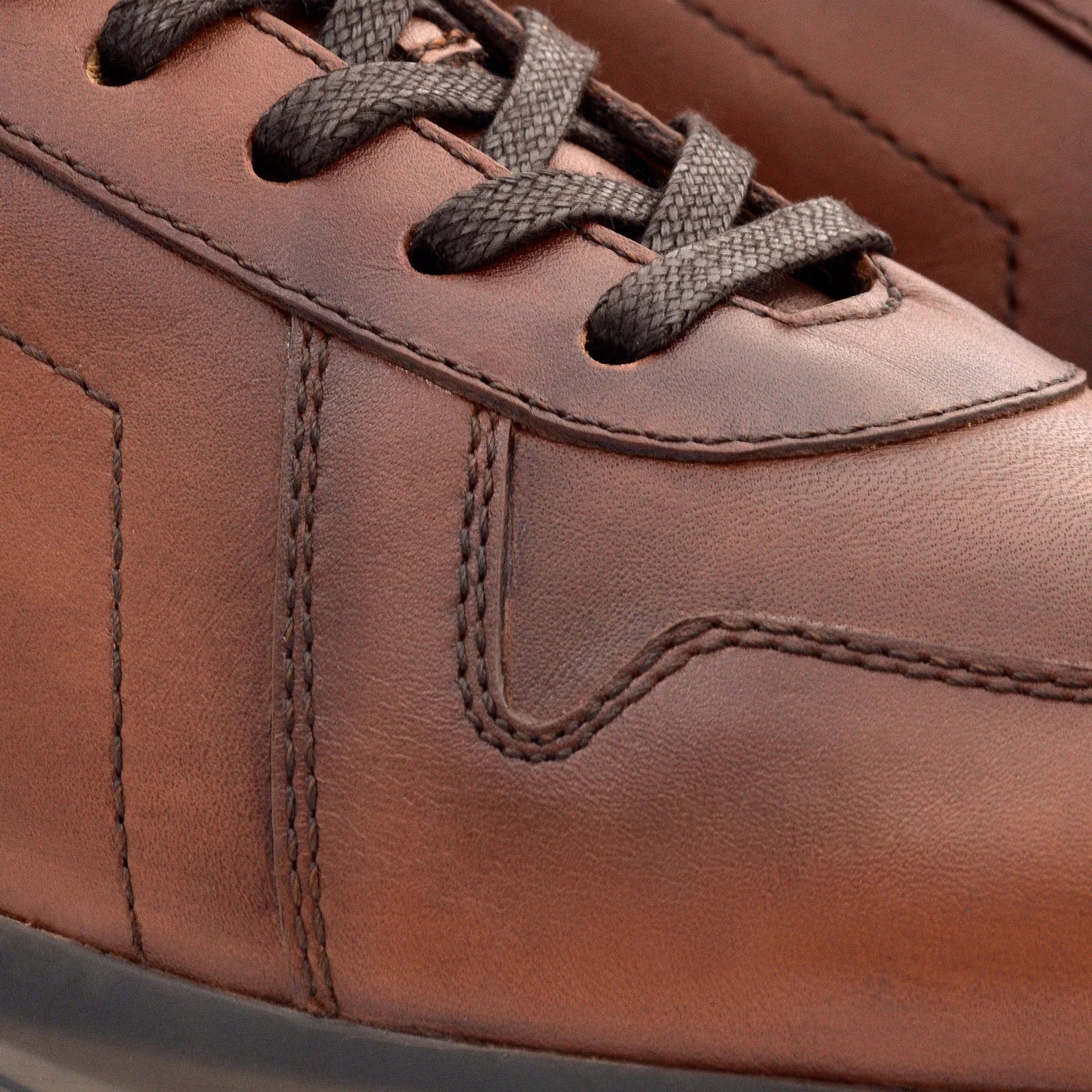 Men’s Porto Lace-Up Shoes