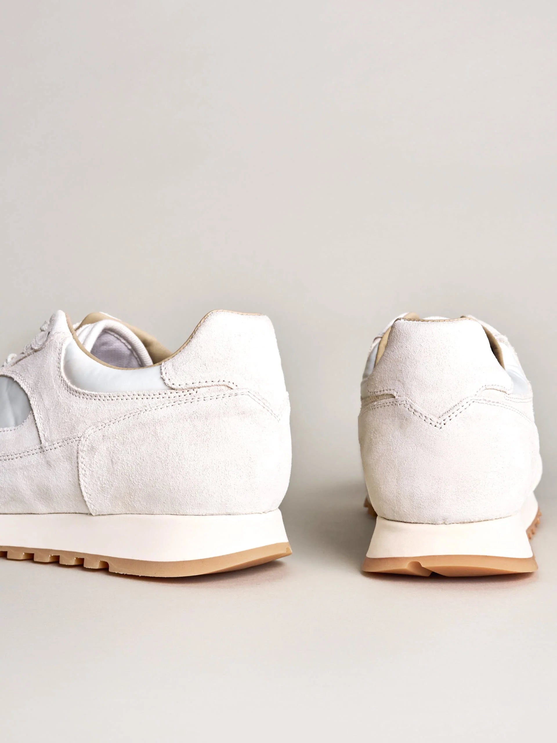 The Trainer - White