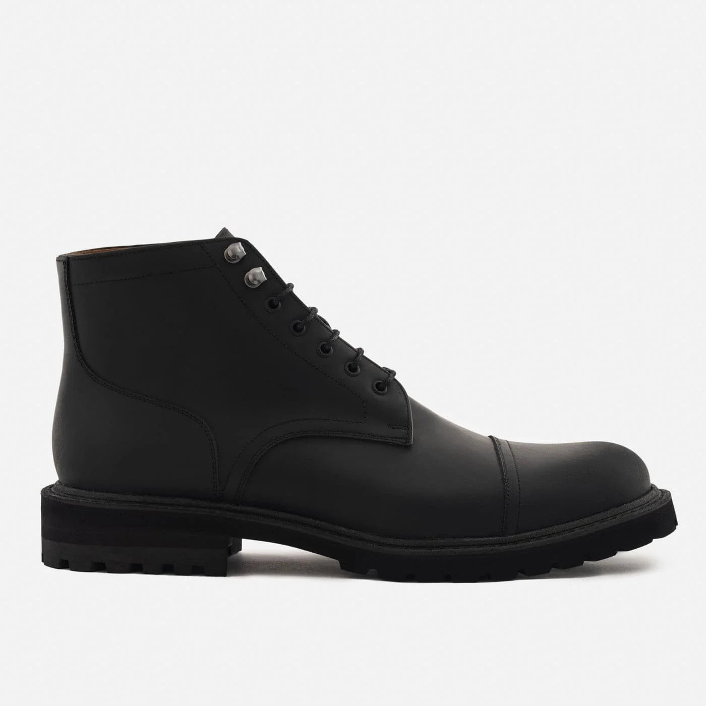 Williamson Men’s Pull-Up Boots with Rugged Commando Sole