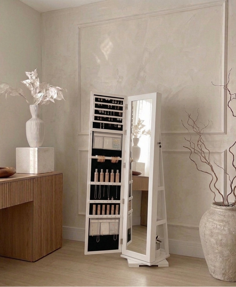 Haus 360° Standing Mirror: Jewelry Cabinet and Integrated Organizer
