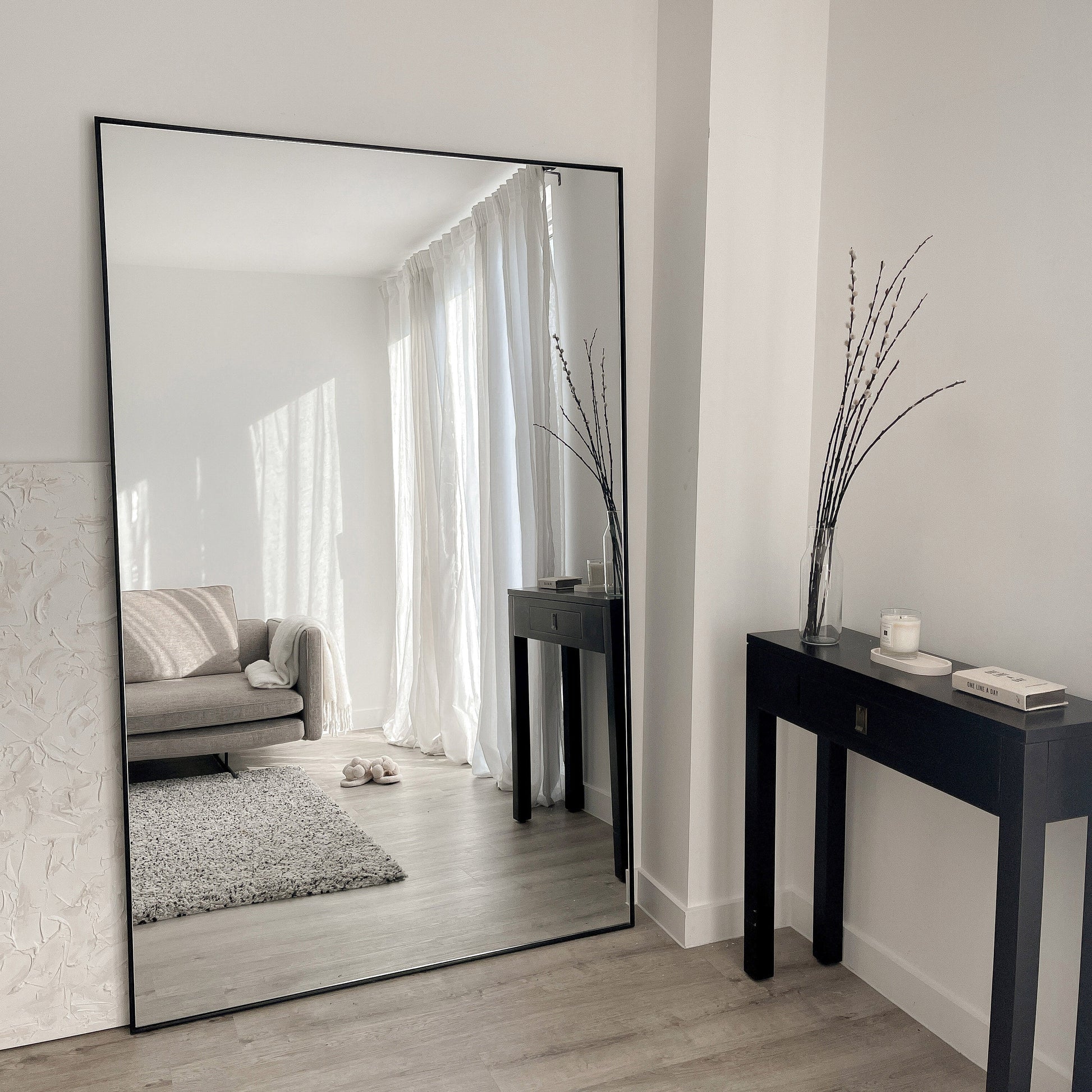 Theo Mirror – Extra large black metal full-length mirror (190 cm x 120 cm)