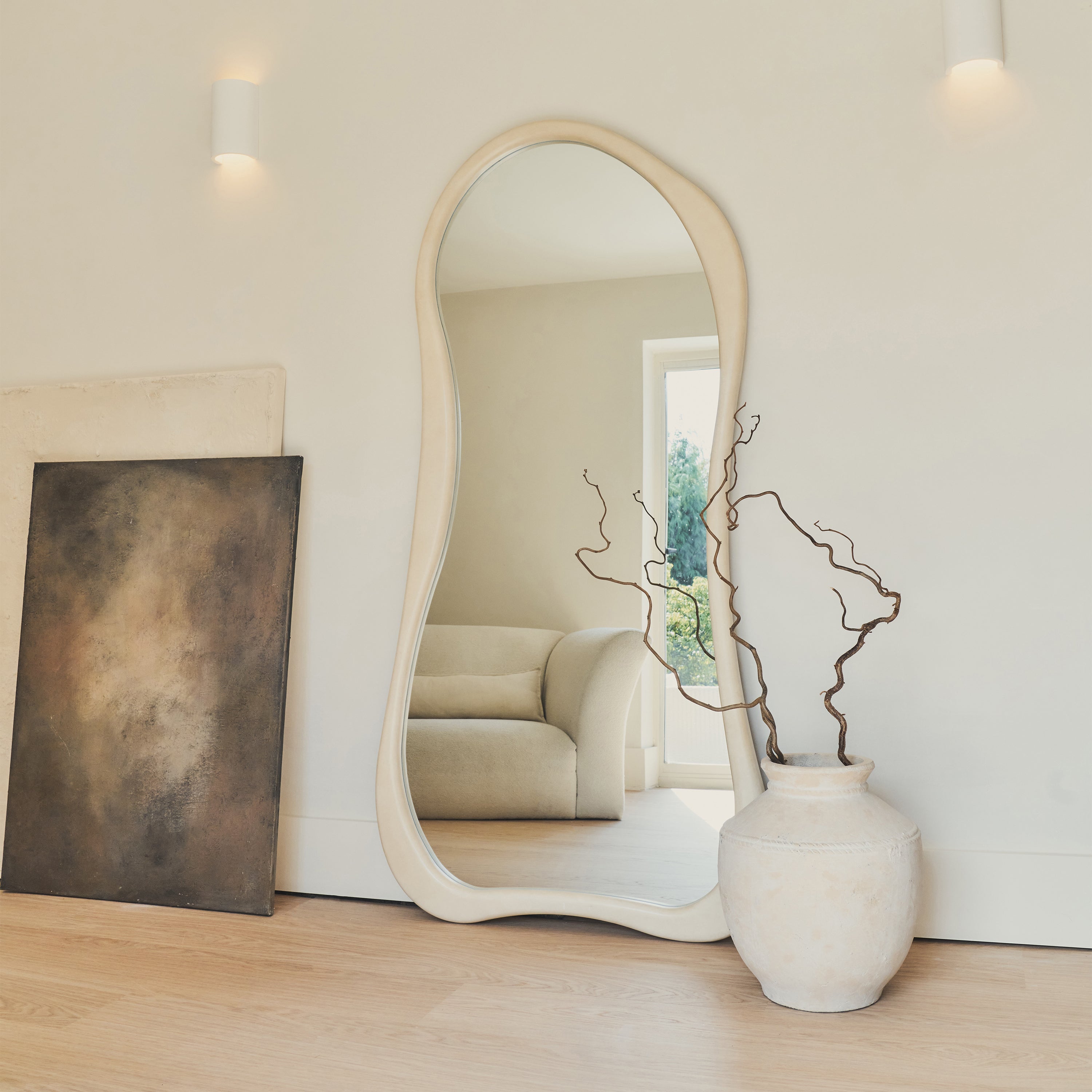 Arcurva Mirror – Large irregular full-length concrete mirror (170 cm x 85 cm)