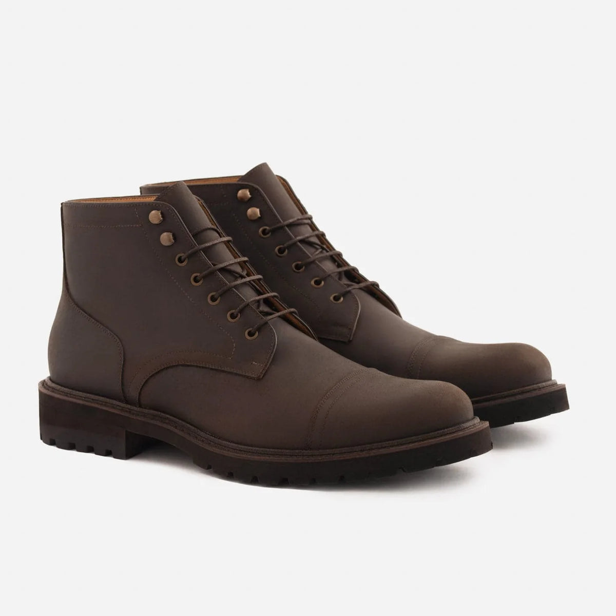 Williamson Men’s Pull-Up Boots with Rugged Commando Sole