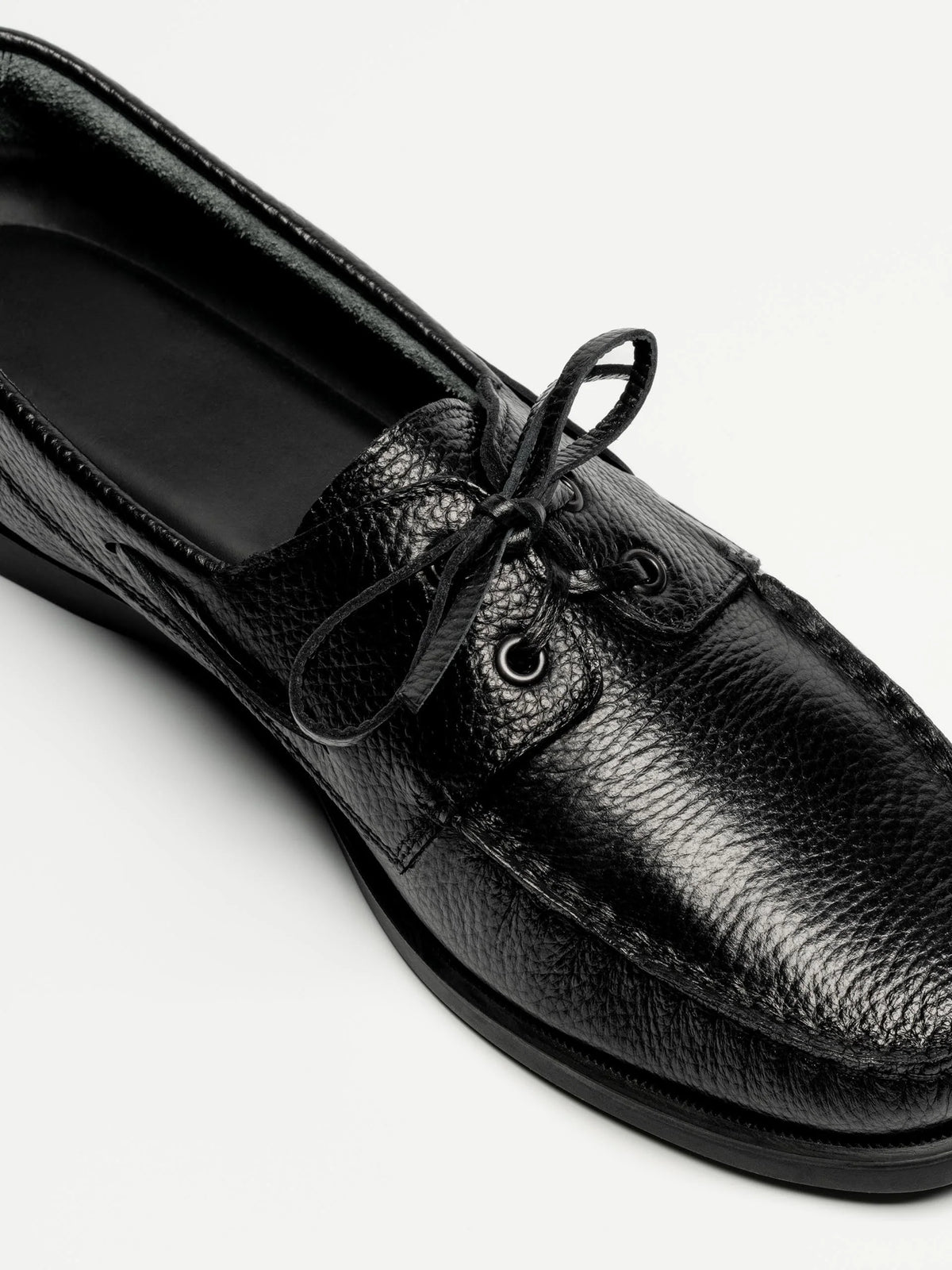 The Boat Shoe - Black Grain