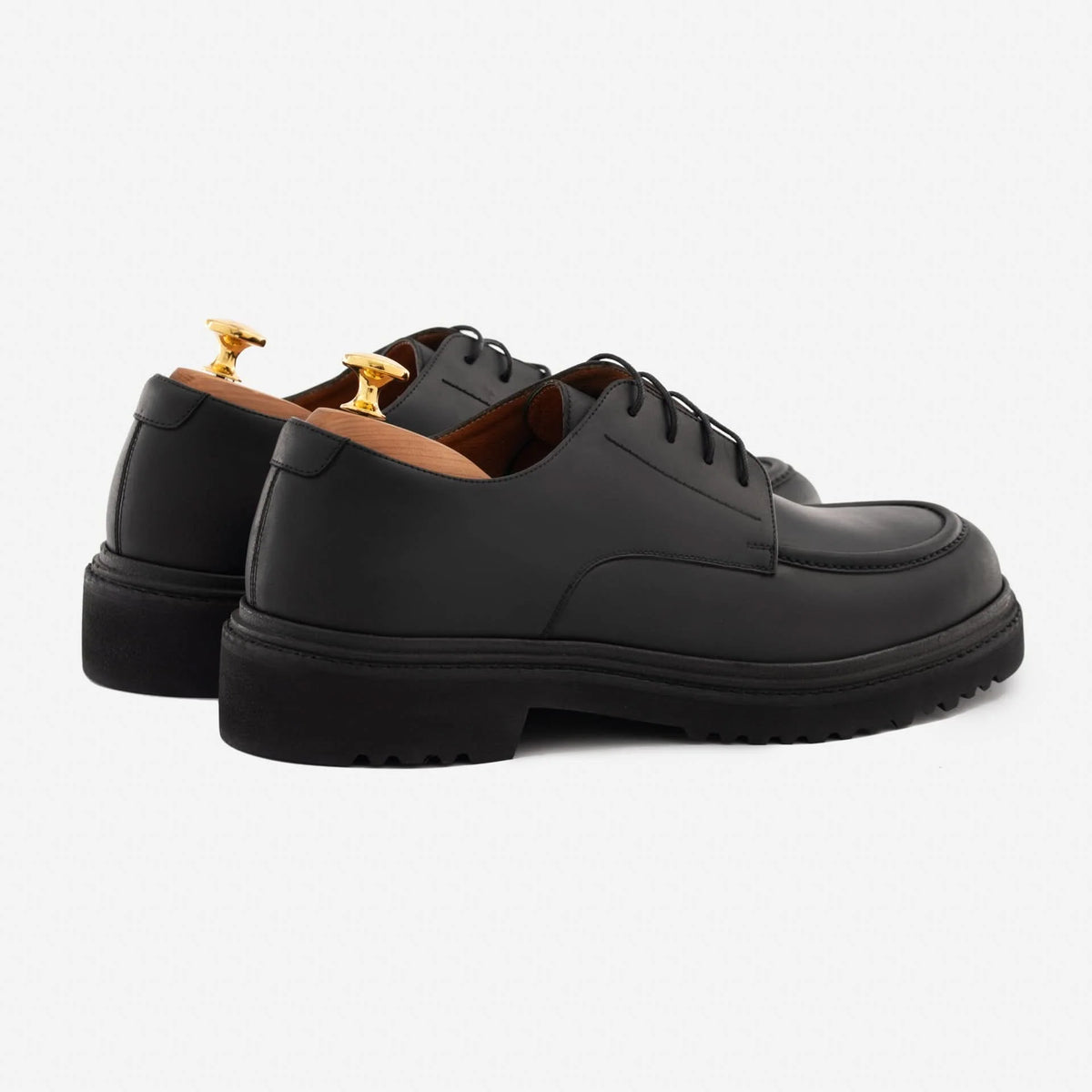 Clement Derby - Men’s Pull Up Leather