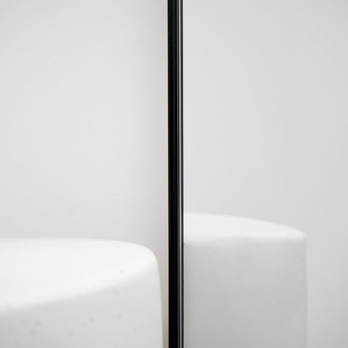 Aria Mirror – Large black metal full-length mirror (180 cm x 90 cm)