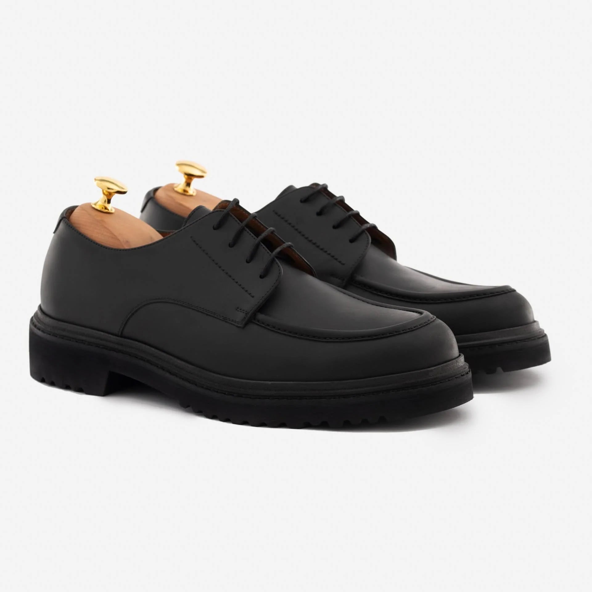 Clement Derby - Men’s Pull Up Leather