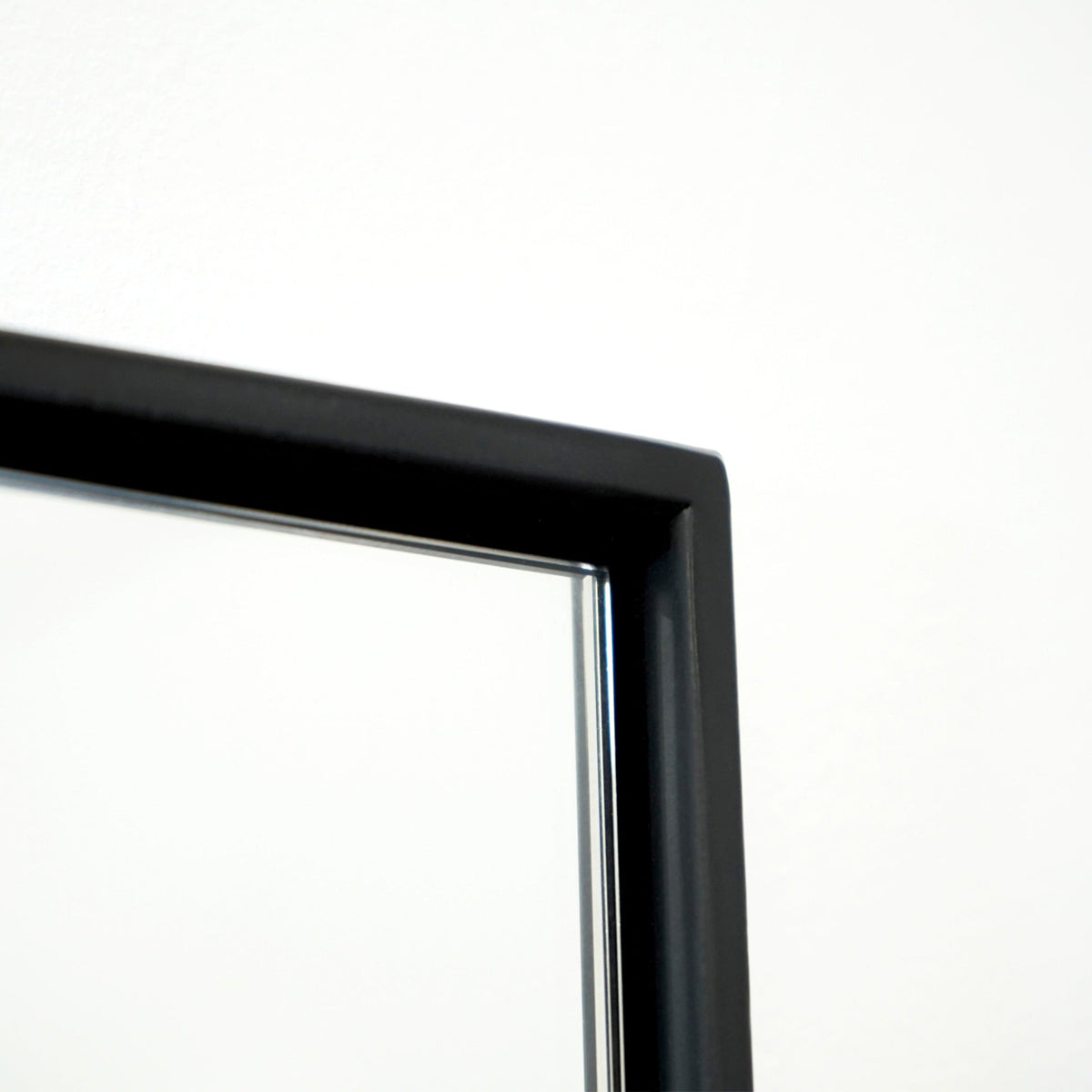 Theo Mirror – Extra large black metal full-length mirror (190 cm x 120 cm)