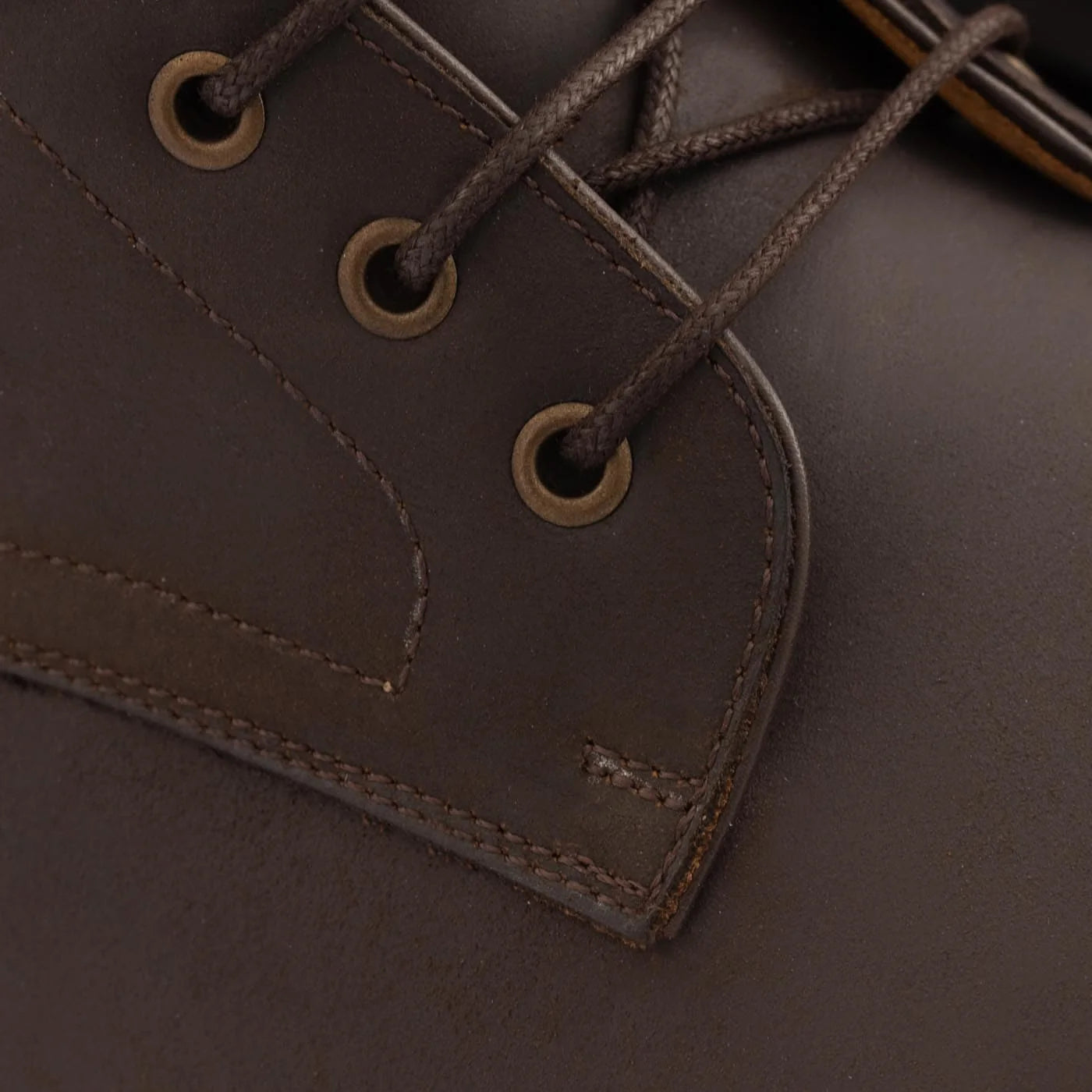 Williamson Men’s Pull-Up Boots with Rugged Commando Sole