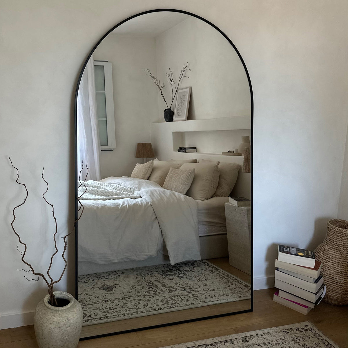 Liberty Mirror - Full-length black metal mirror with curved design 180cm x 110cm
