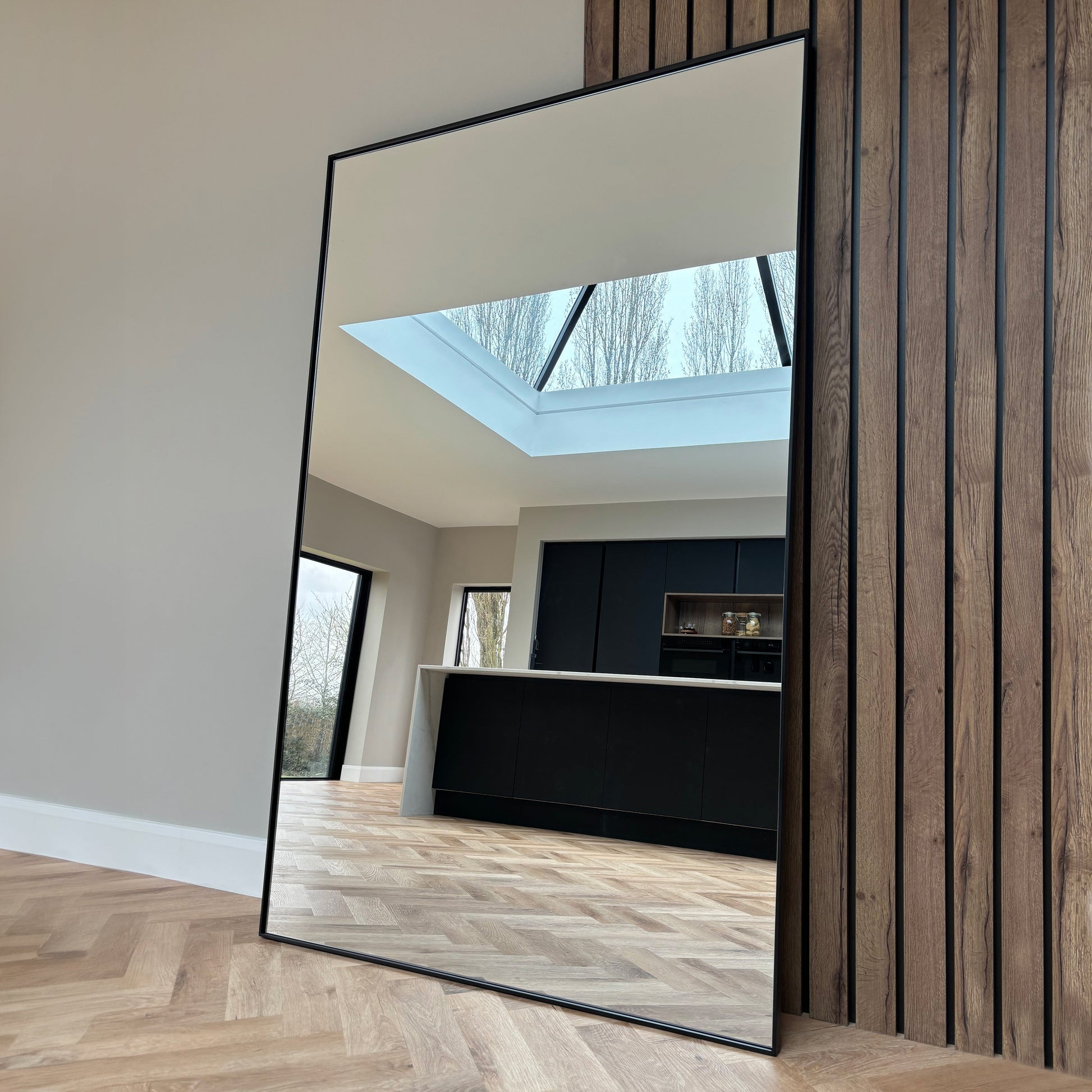 Theo Mirror – Extra large black metal full-length mirror (190 cm x 120 cm)