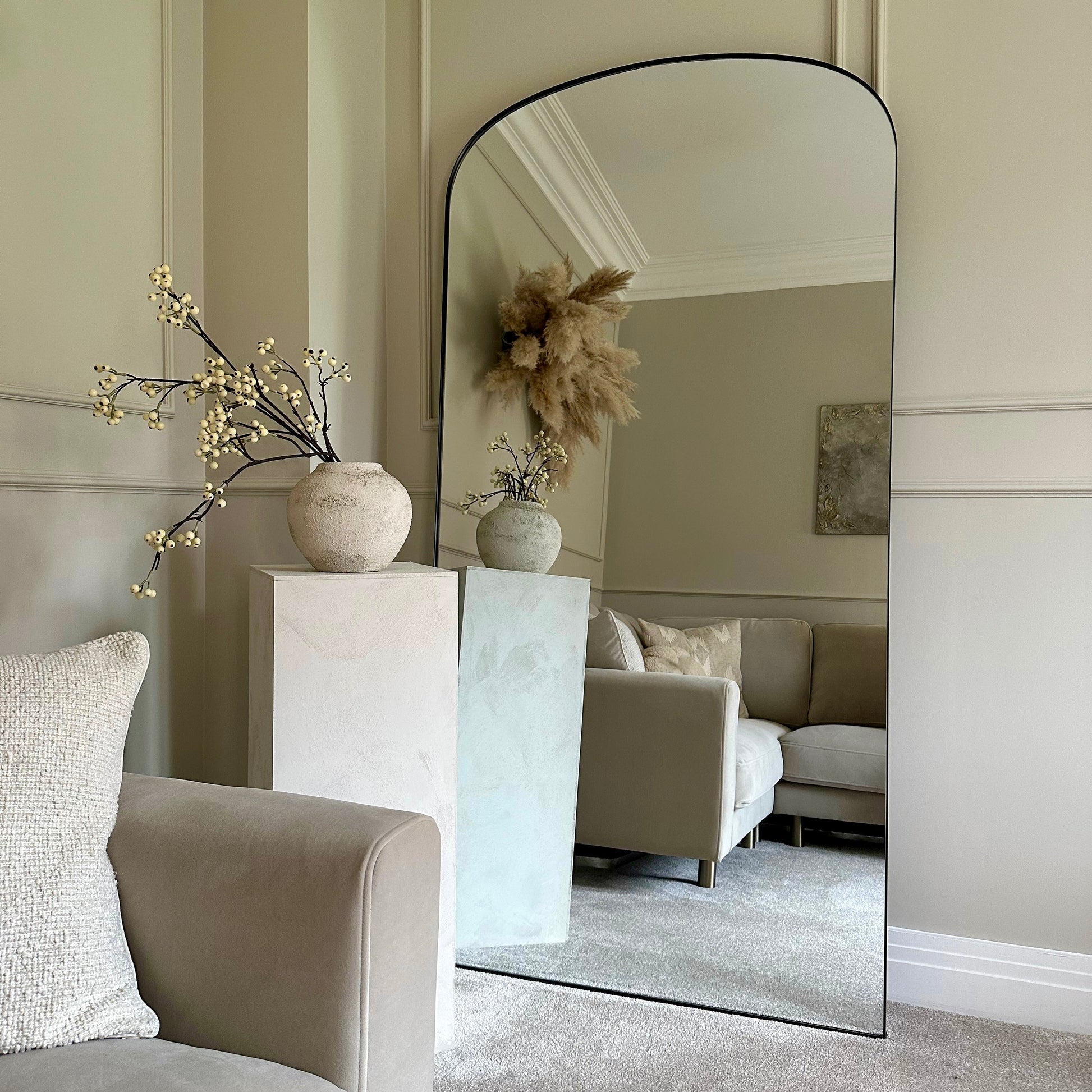 Aria Mirror – Large black metal full-length mirror (180 cm x 90 cm)