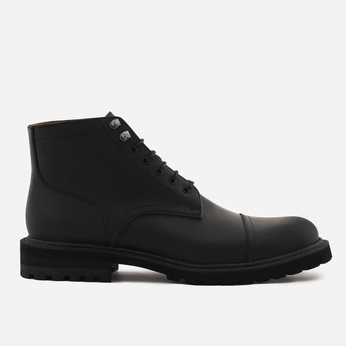 Williamson Men’s Pull-Up Boots with Rugged Commando Sole