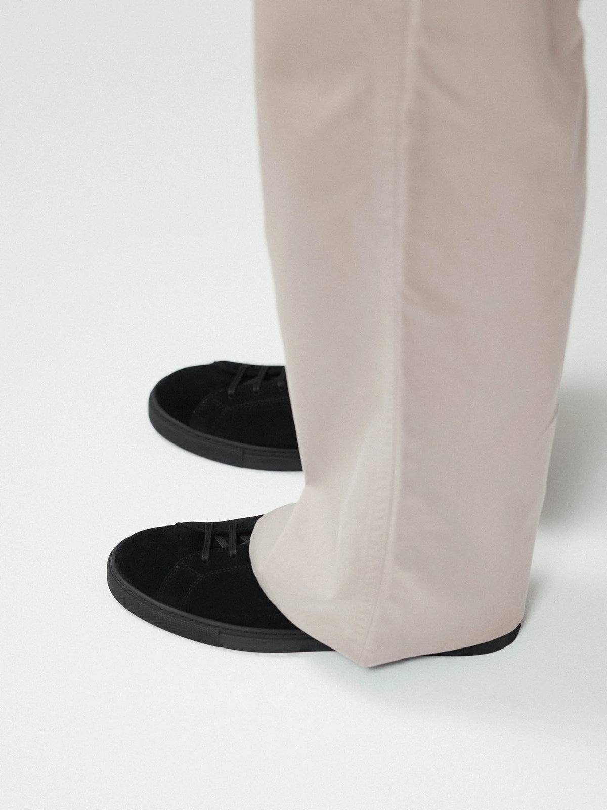 The Sneaker 02 - Black Suede