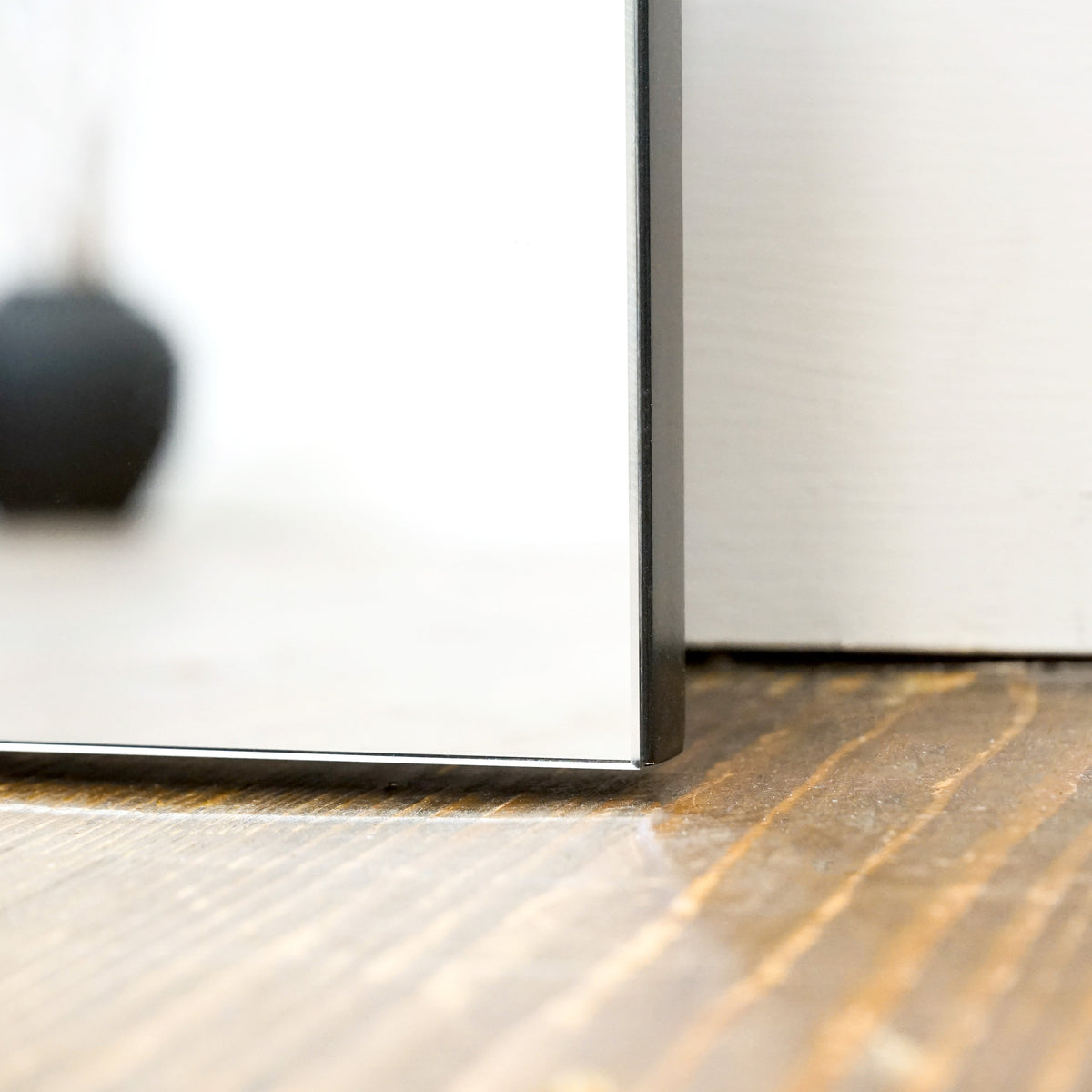 Edge Mirror – Extra large frameless full-length mirror with curved design (179 cm x 110 cm)