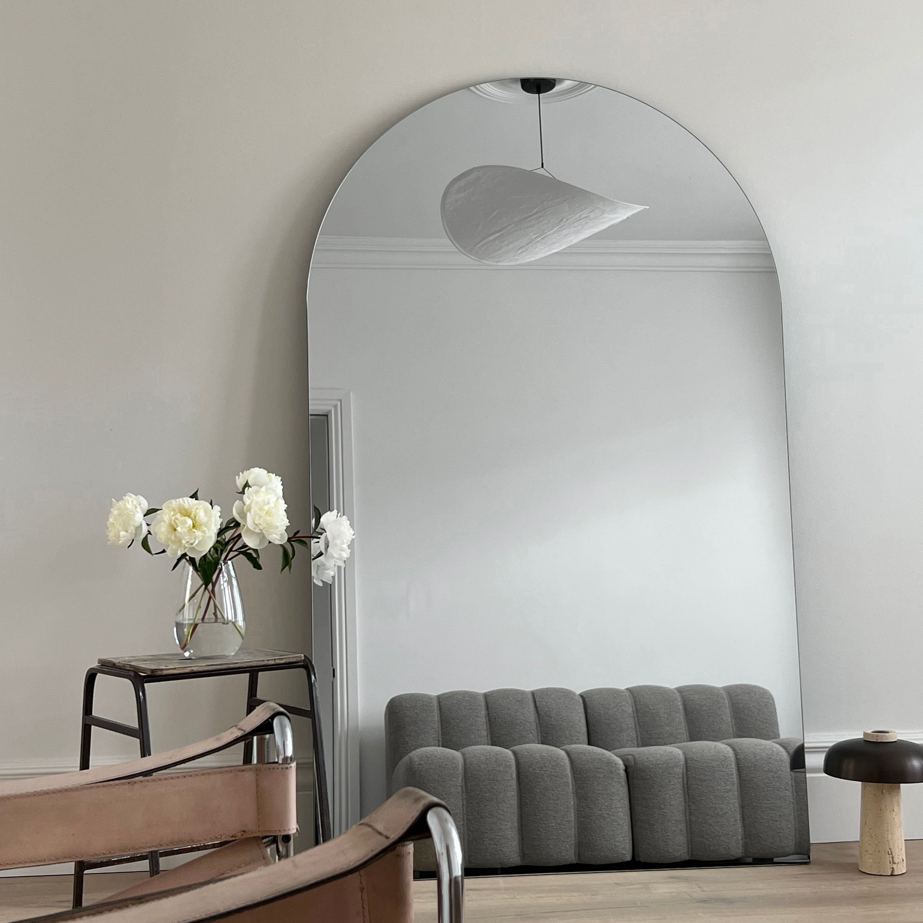 Edge Mirror – Extra large frameless full-length mirror with curved design (179 cm x 110 cm)