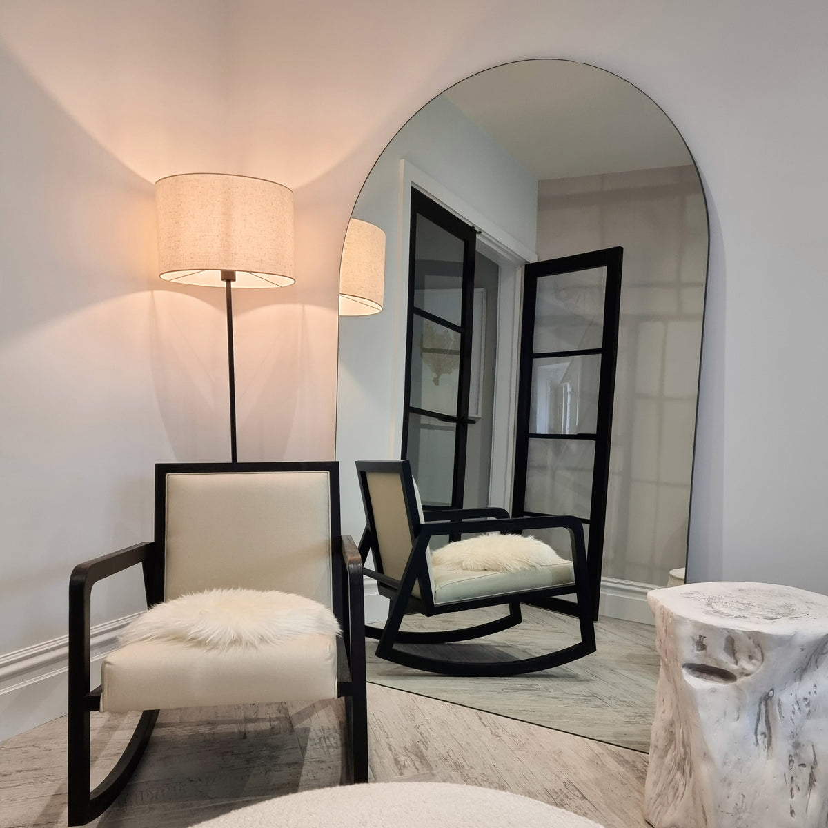 Edge Mirror – Extra large frameless full-length mirror with curved design (179 cm x 110 cm)