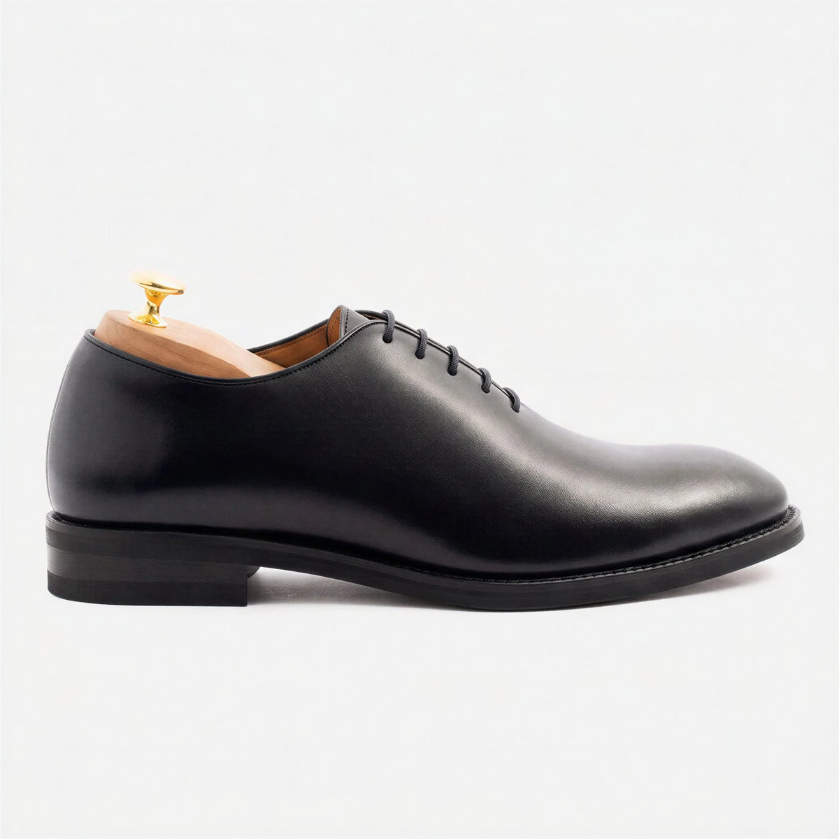 Men’s Valencia Premium Wholecut Shoes