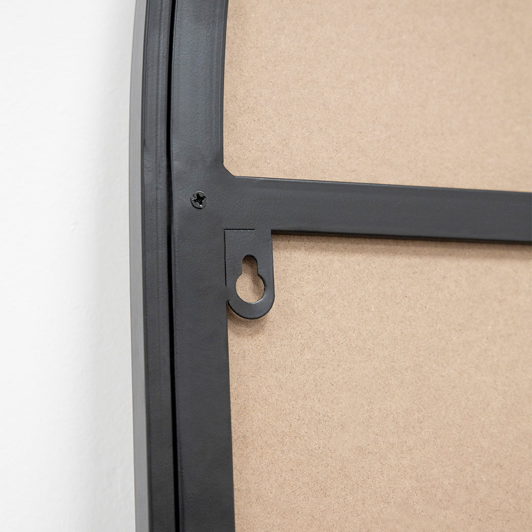Liberty Mirror – Arched metal mirror in black for over the fireplace (120 cm x 90 cm)