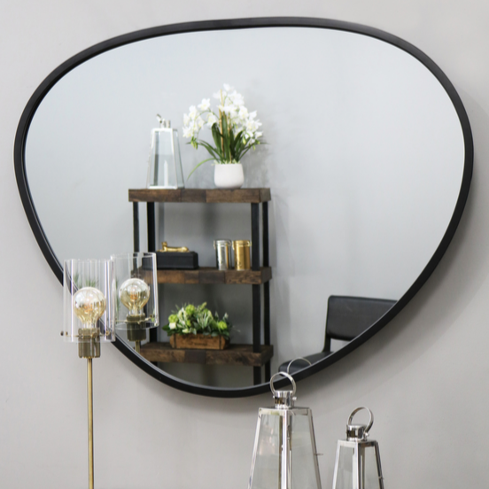 Pebble Mirror – Large irregular black metal wall mirror (110 cm x 90 cm)