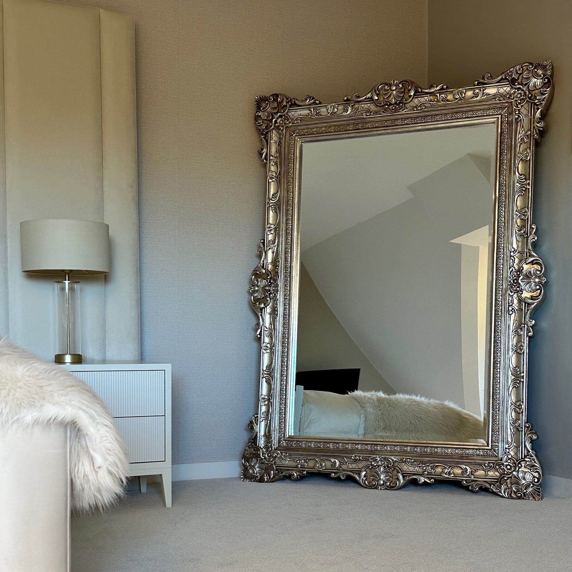 Ella Large Mirror – Champagne decorated floor mirror (190 cm x 140 cm)