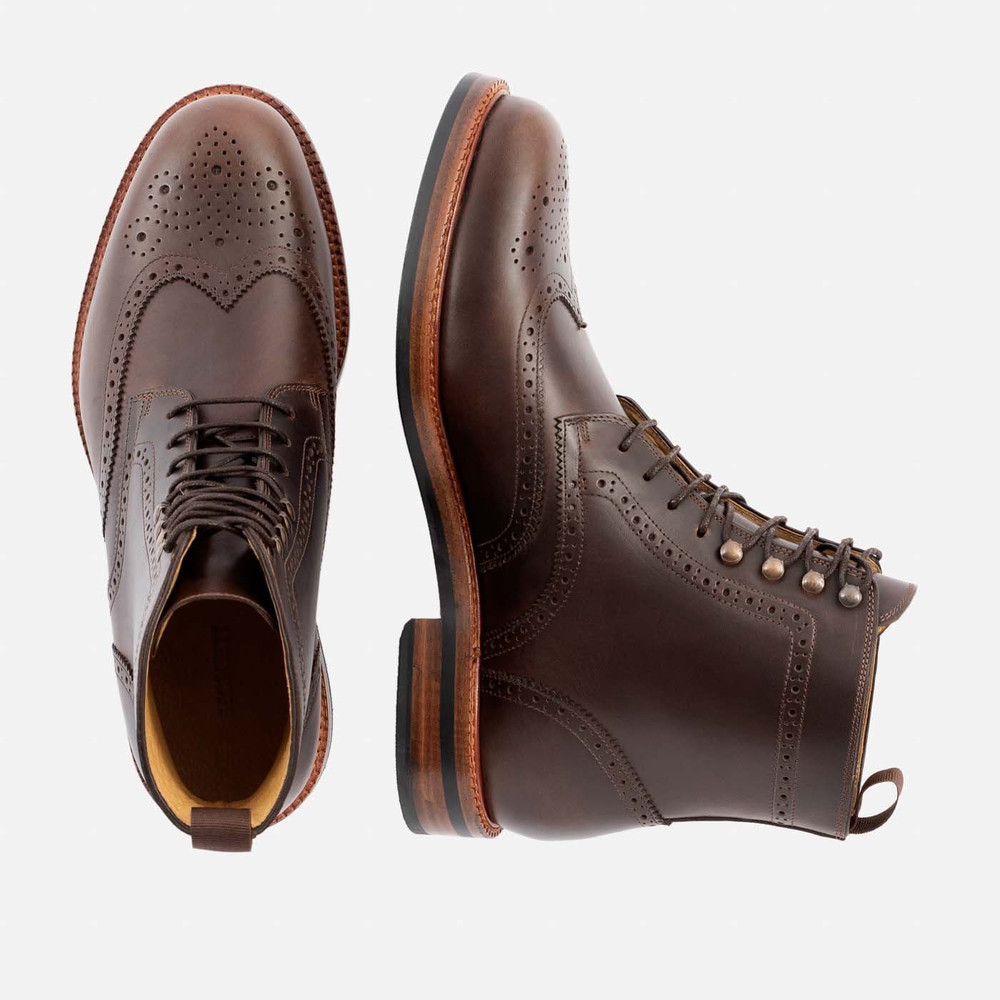 Nolan Men’s Pull-Up Brogue Boots