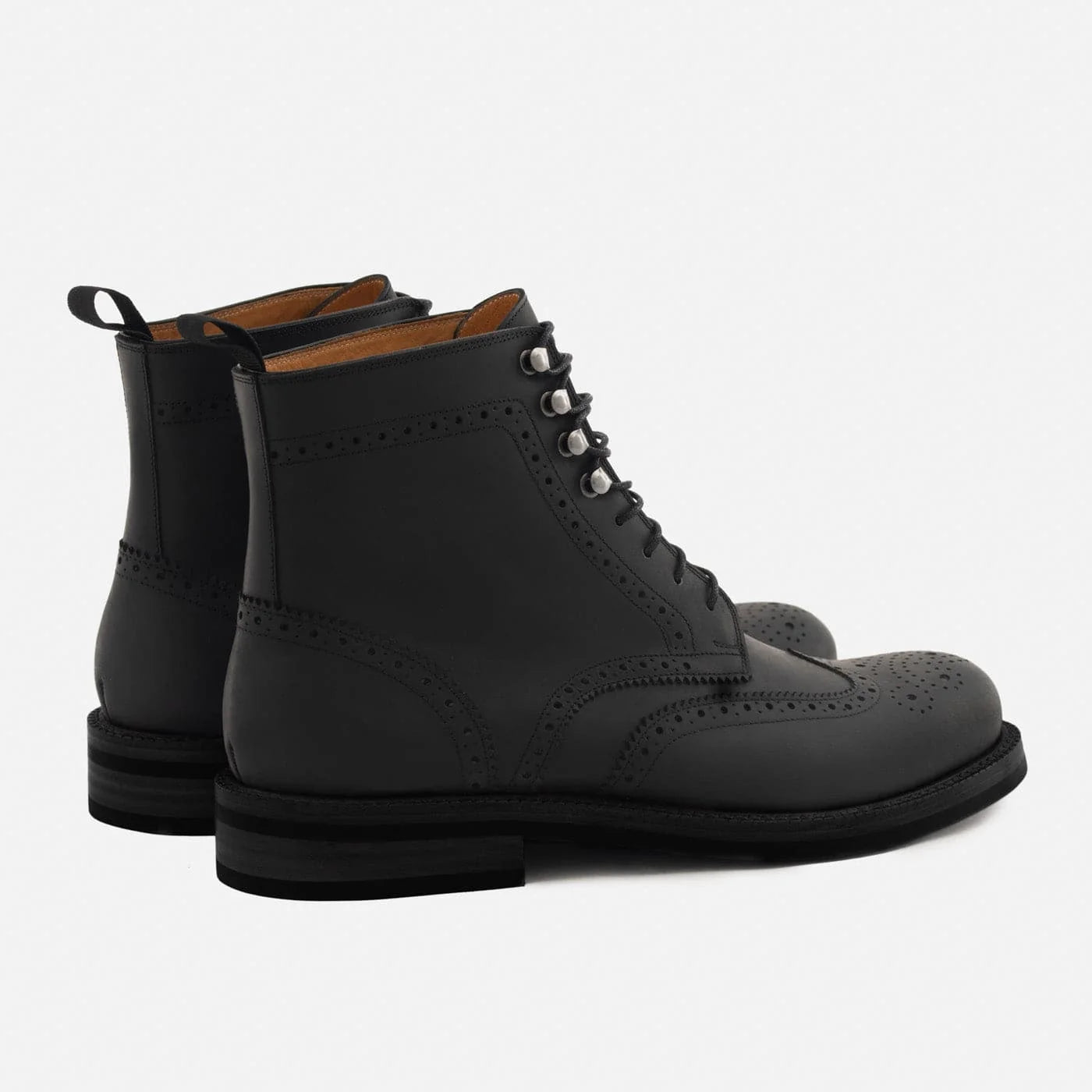 Nolan Men’s Pull-Up Brogue Boots
