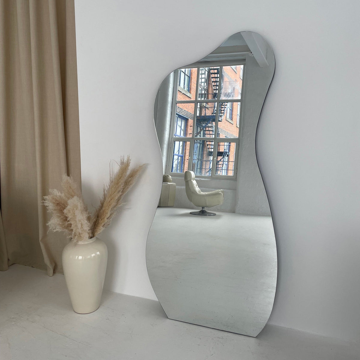 Edge Mirror – Frameless full-length pond-style mirror (170 cm x 80 cm)