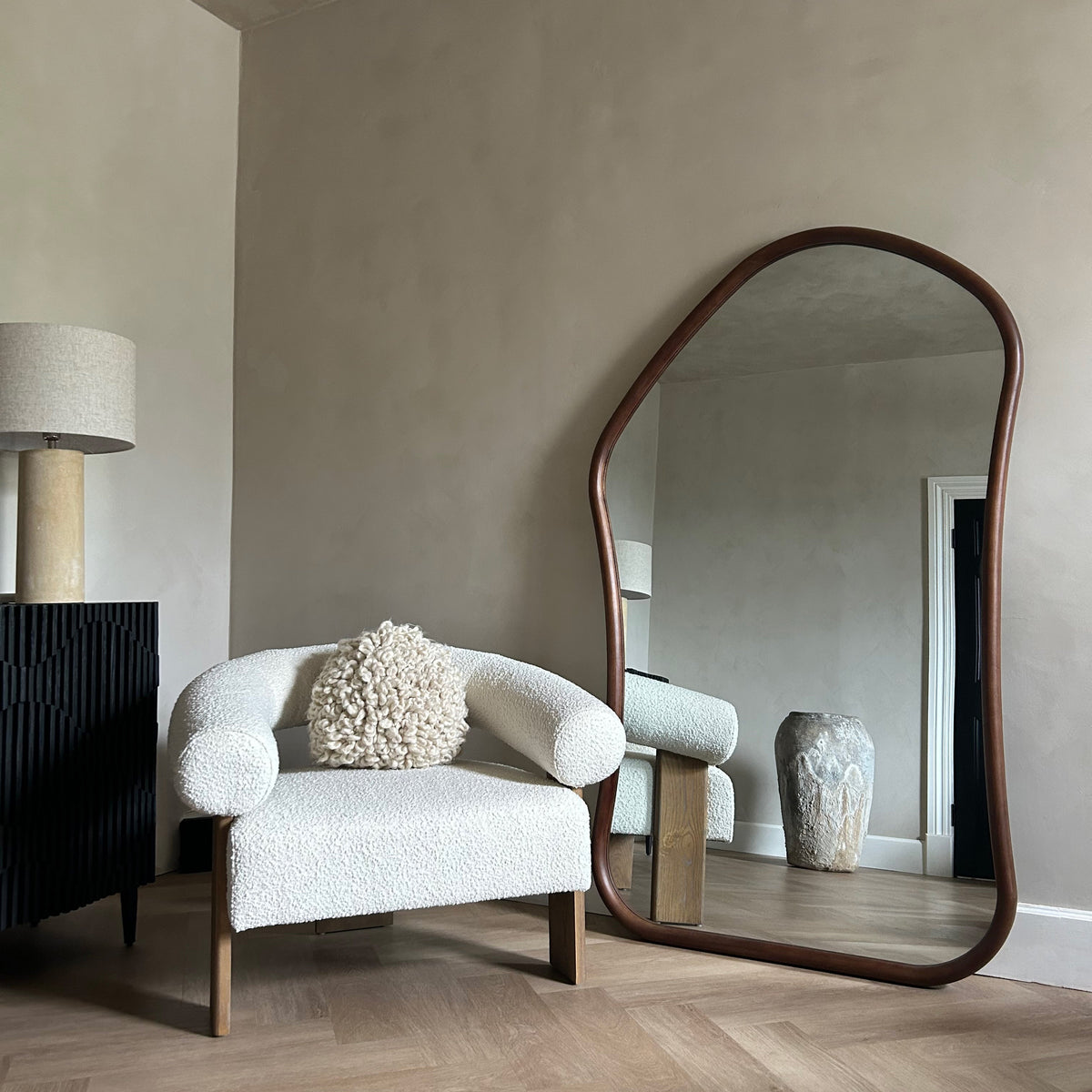 Alice Mirror – Extra Large Irregular Full Body Dark Wood Mirror (180 cm x 110 cm)