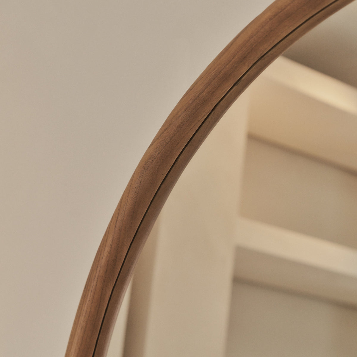 Amora Mirror – Extra large full-length wooden mirror (200 cm x 120 cm)